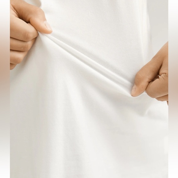 BloomChic Plus Size 3XL Cotton V Neck Plain Basic T-shirt us22-24 - Picture 3 of 5